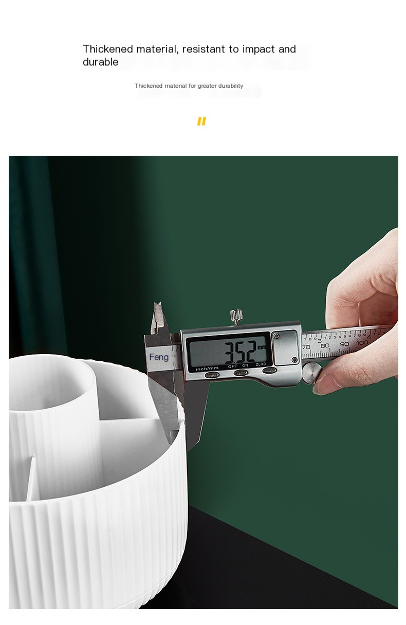 Rotating Pen Holder Image 3