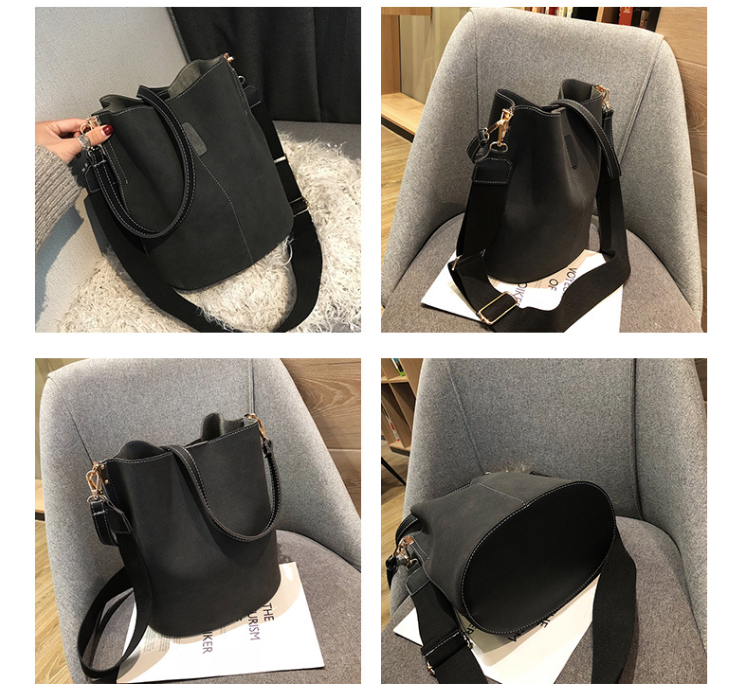 磨砂水桶包 - Black