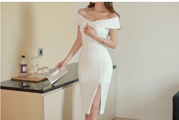 White V-Neck Bodycon Dress Image 6