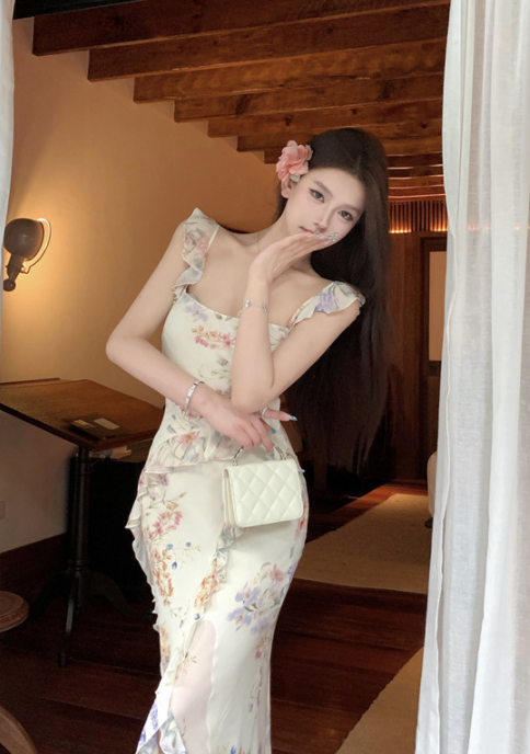 Summer Waist Slimming Dress Image 2