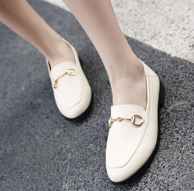 Stylish Flats Image 2