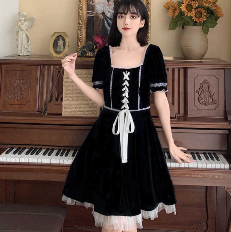 Gothic Lolita Dress Model Image