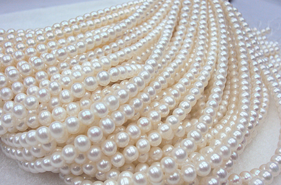 Natural Freshwater Pearl Jewelry Set