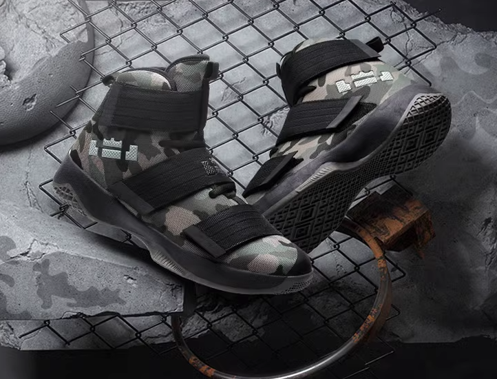 Basketball Shoes Image 2