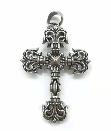 Classic Clover Pendant 4