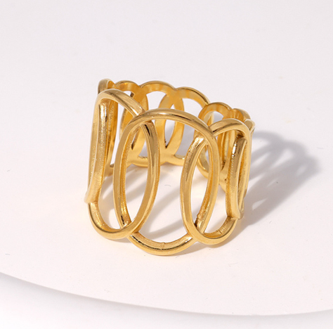 Elegant Design Ring