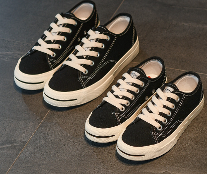 Canvas Shoes Image 2