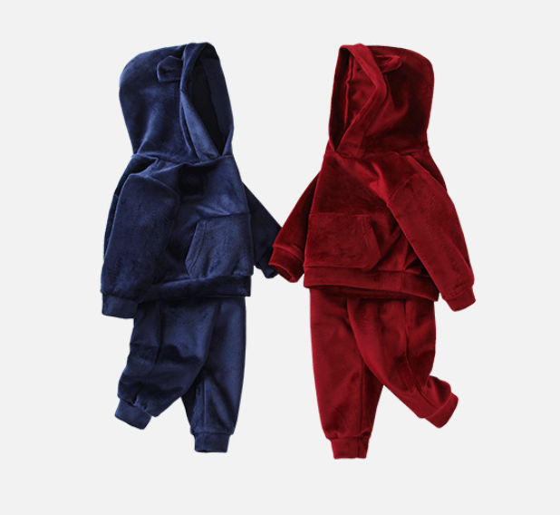 Plush and thick warm clothes for boys ins (one set)