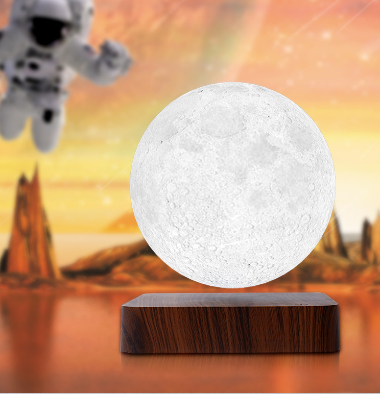 Light wood grain moon