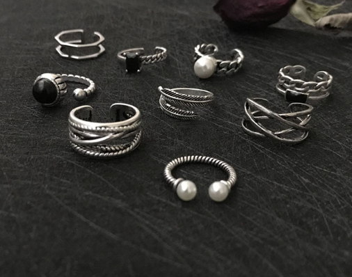 Geometric Ring Image 1