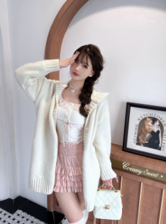 Large Slim Fit High Waist Skirt - Image 4