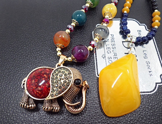 Necklace Image 4