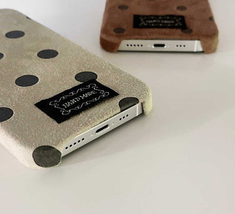 Fluffy Wave Dot Phone Case