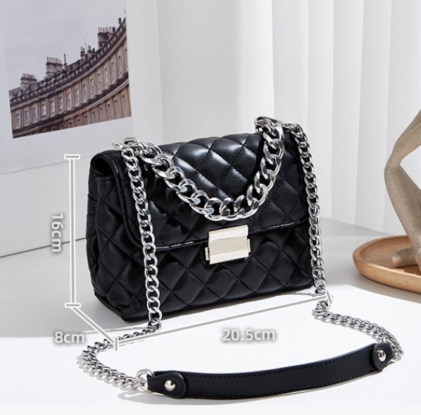 Quilted Chain Bag - Image 1