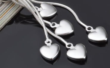 Heart Pendant Bracelet Image 2