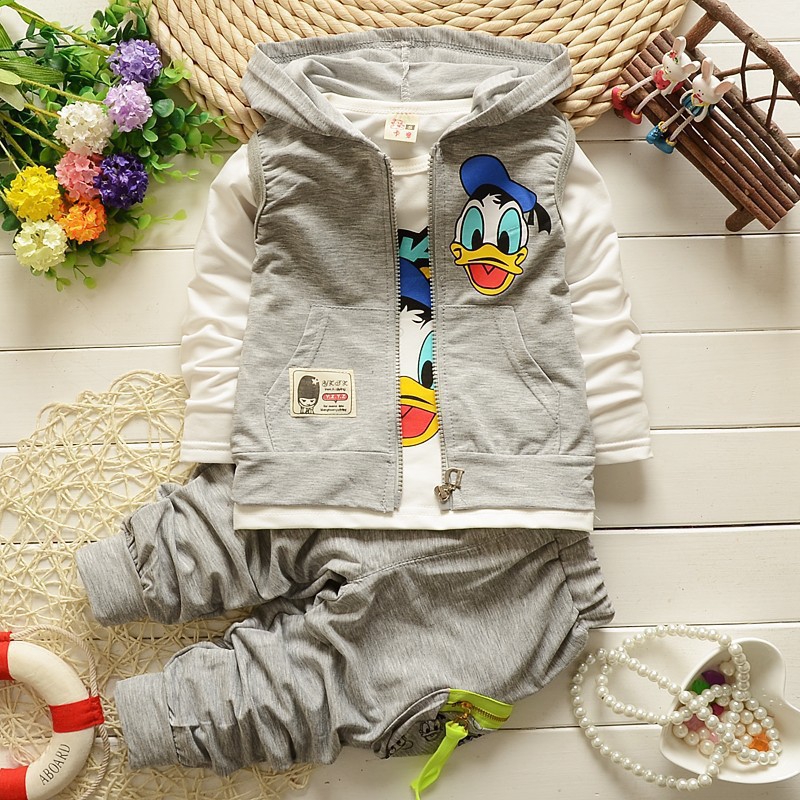 Donald Duck Outfit Details