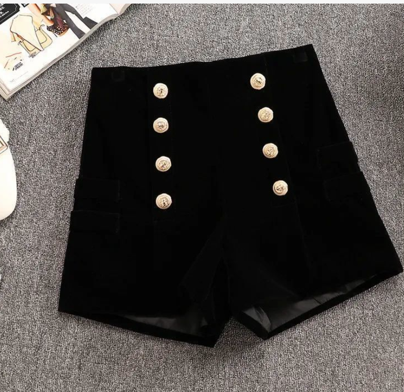 Elegant design of velvet shorts