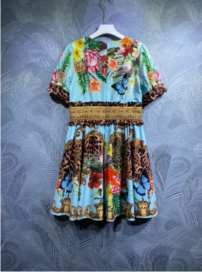 Printed Small Waist Slim V-neck Dress Image 1