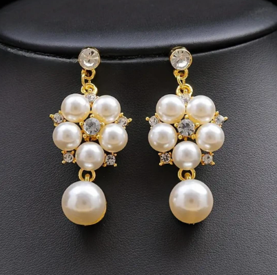 Pearl Necklace and Earrings Set 5