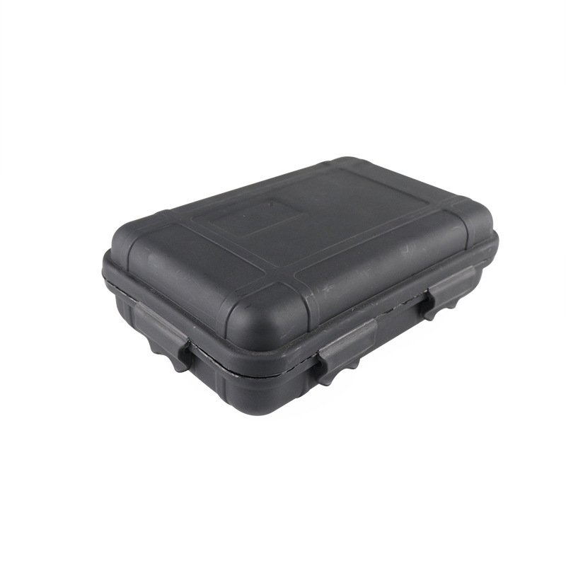 Outdoor Survival Kit Image 5