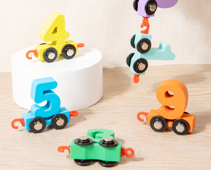Wooden Magnetic Number Train 3