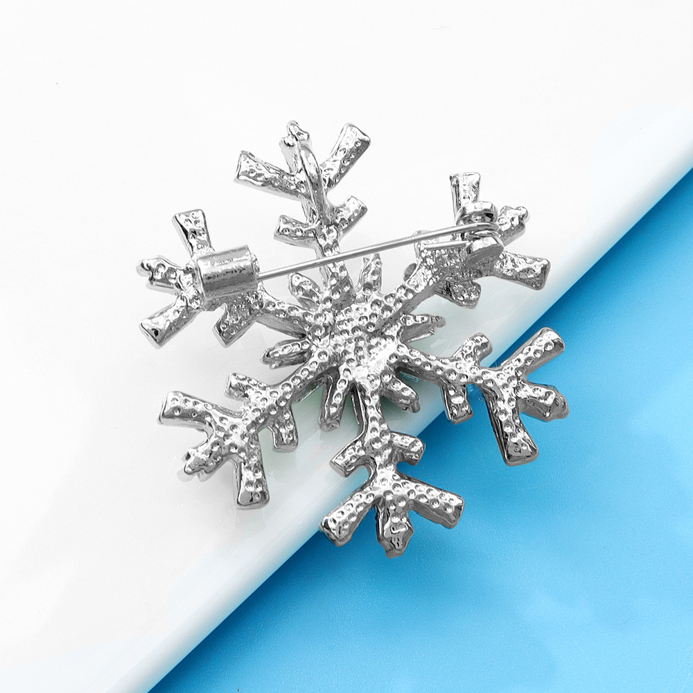 Snowflake Brooch White