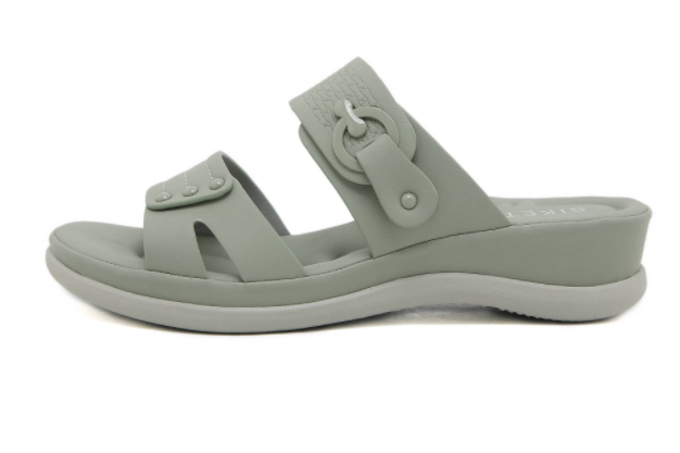 Sandals Image 2