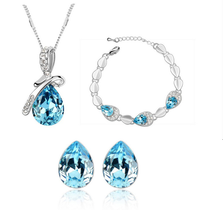 Jewelry Set Image 1