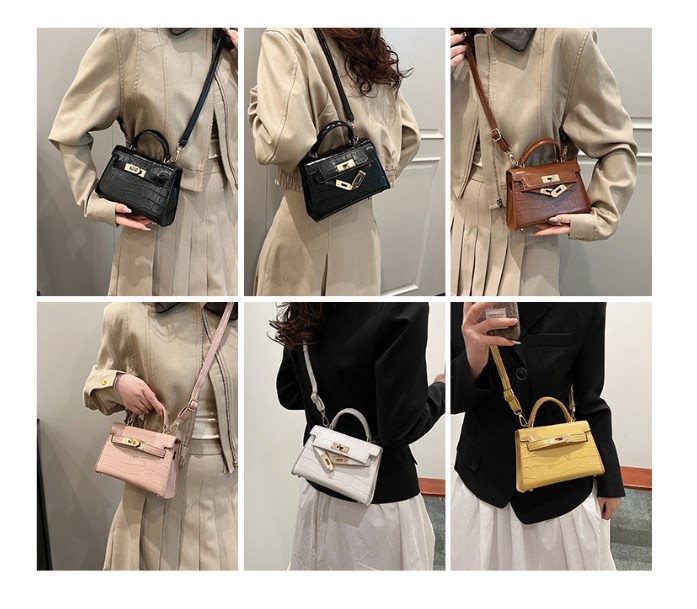 Crossbody Bag in Pink