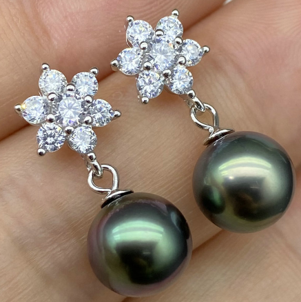 Black Pearl Earrings Gold