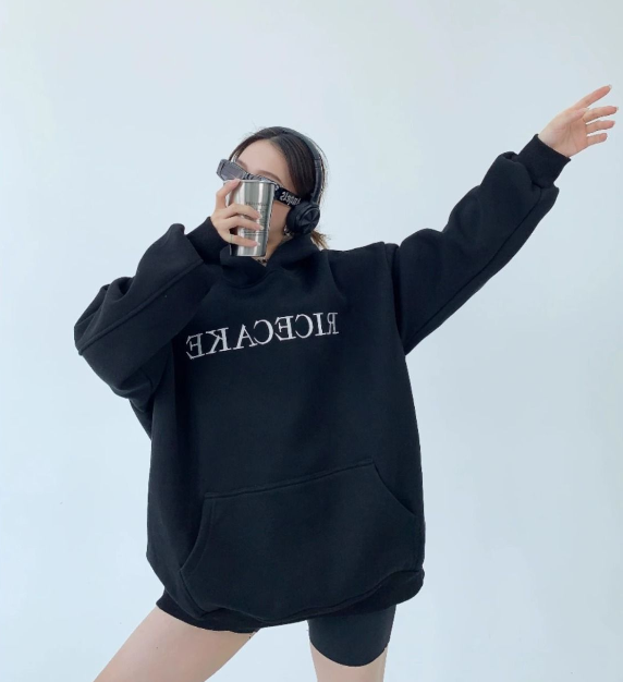 Printed Sweater Image 4
