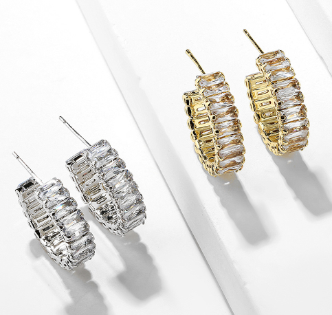 Rulas Earrings in Gold