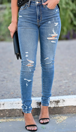 Casual Women's Fitted High Waist Frayed Washed Jeans - Image 2