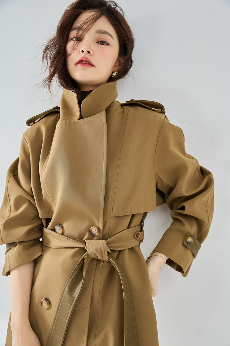 Elegant Short Trench Coat Image 6
