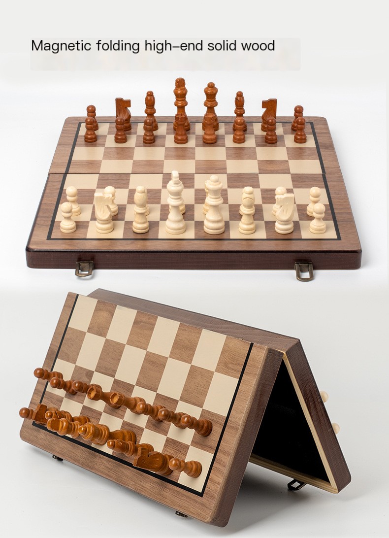 Chess Set Image 1