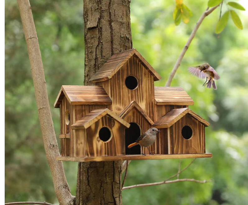Villa-style bird feeder