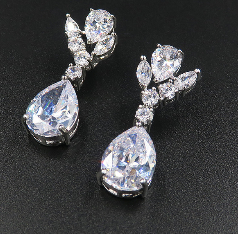 Zircon Necklace and Earring Set
