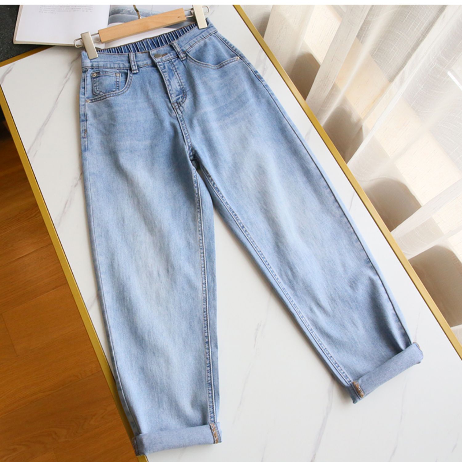 Comfort Jeans Image 3