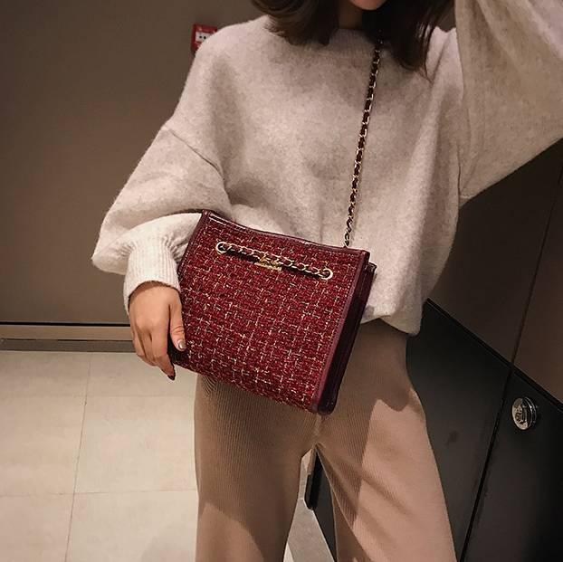 Ueb Fashionable Small Bag Image 4