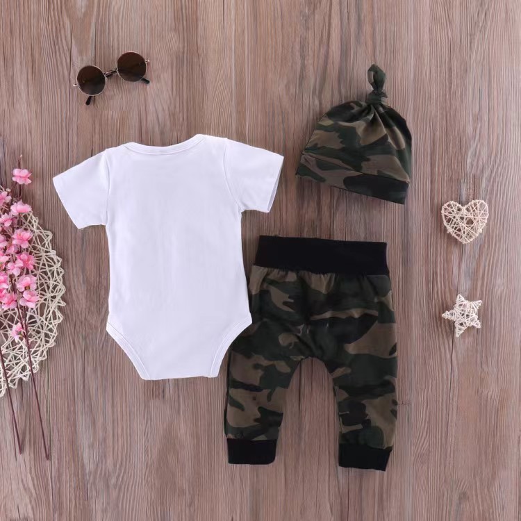Outfit detail