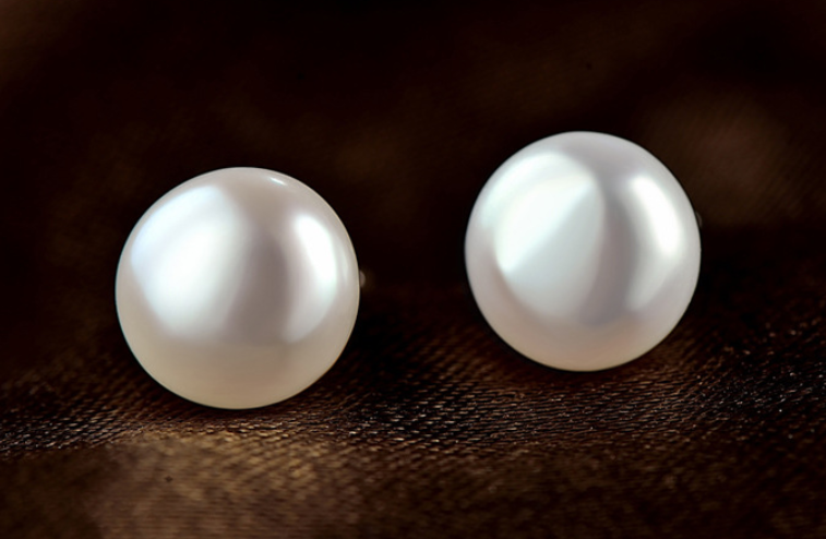 Earrings Image 1