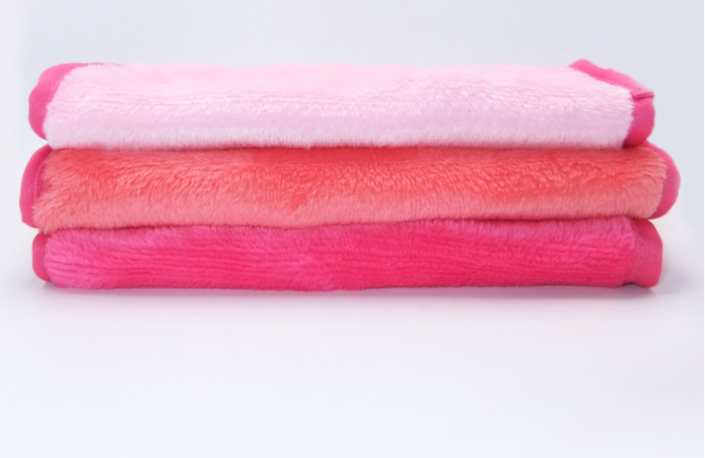 Makeup Remover Towel Image 1