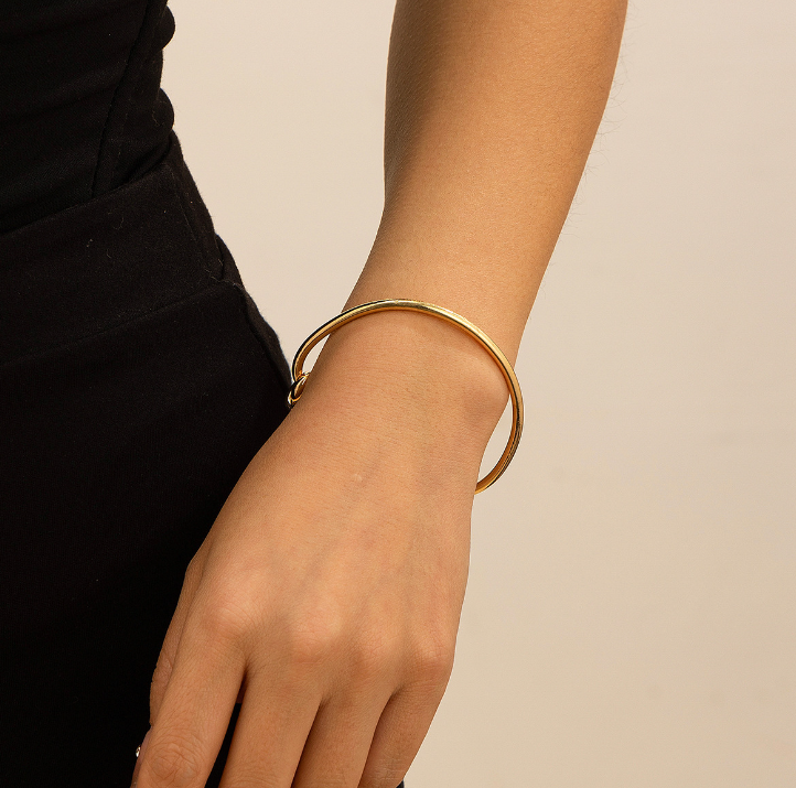Metal Arrow Bracelet Image 2