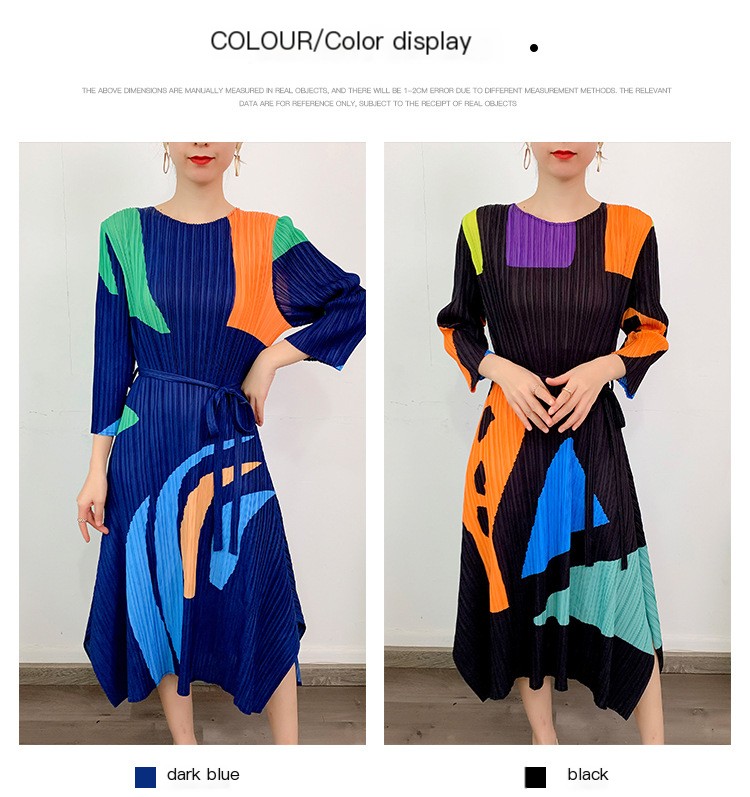 Geometric Printed Pleated Dress