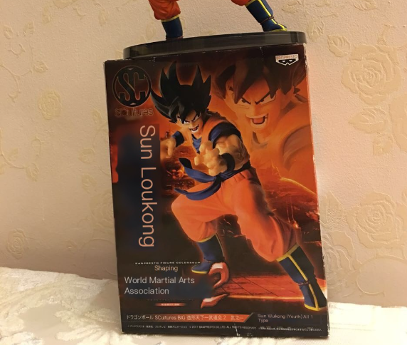Dragon Ball Goku Figure