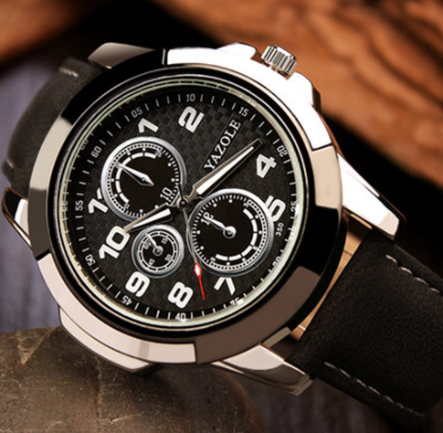 Men's Sports Watch Image 4