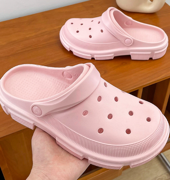 Summer Garden Clogs - Black