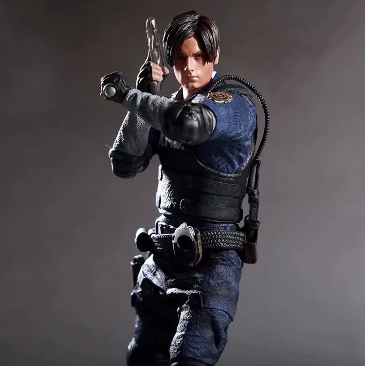 Resident Evil Leon Scott Kennedy Figure 3