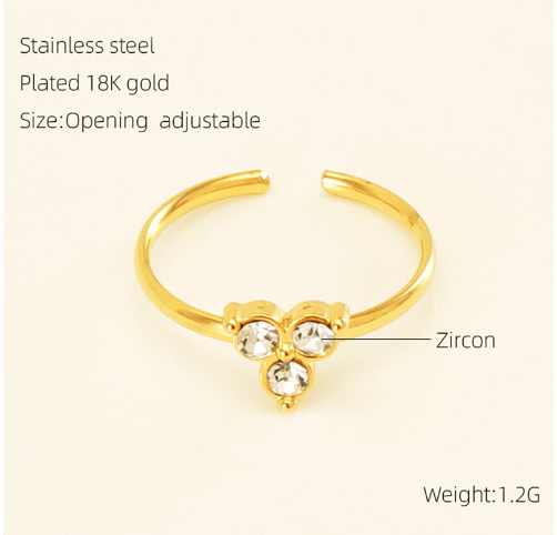 14K Gold Floral Ring