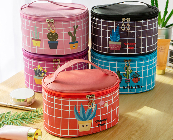 Cartoon Cactus Print Cosmetic Bag